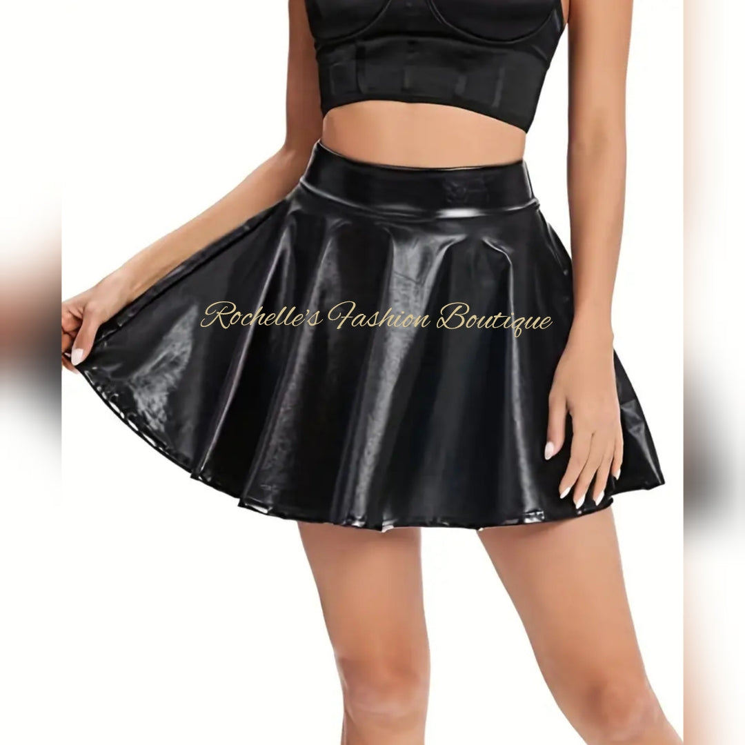 Black Leather Pumps with Black Leather Skater Skirt Outfits (3 ideas &  outfits) | Lookastic