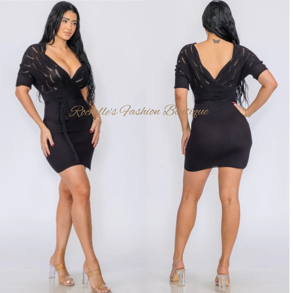 Black S/S Side Sit V Neck Sweater Dress