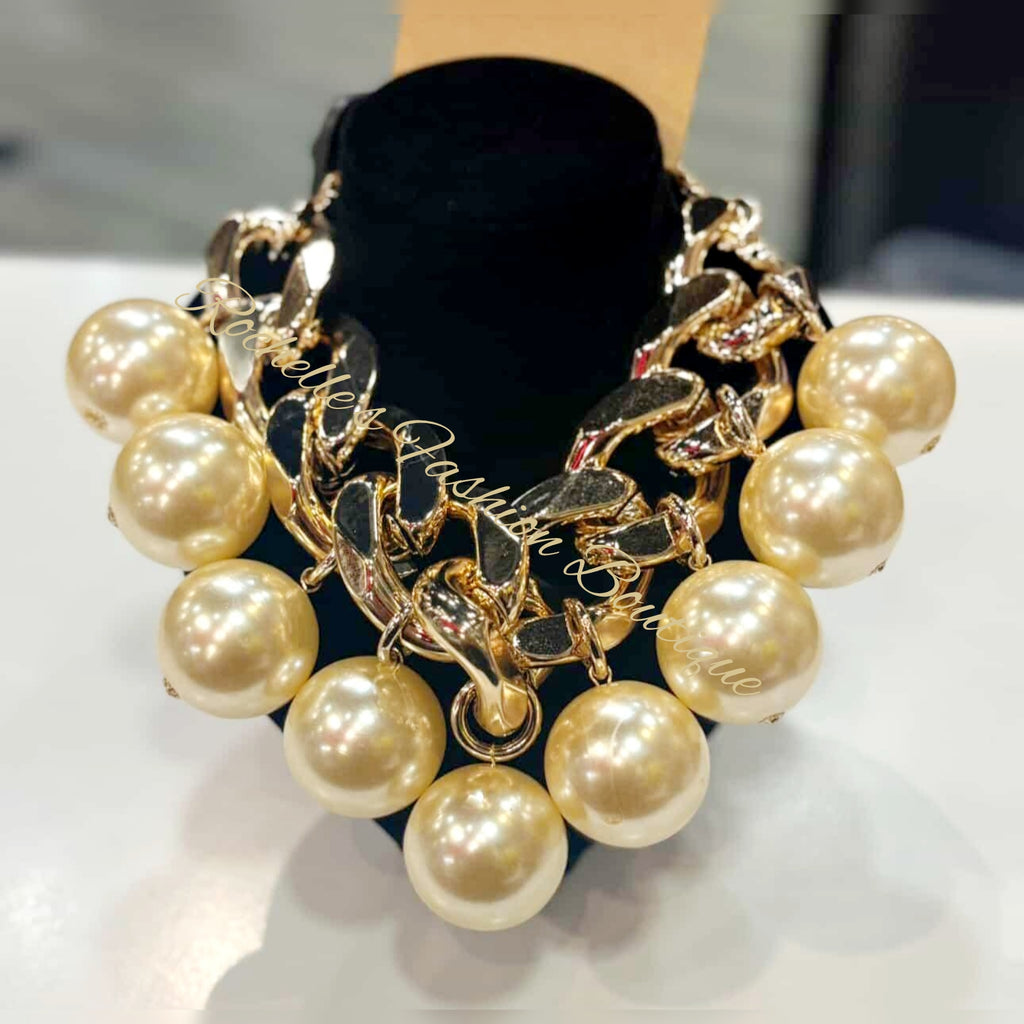 Big Pearl Necklace Set