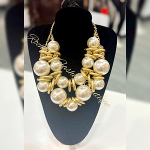 Pearl And Gold Big Necklace Set