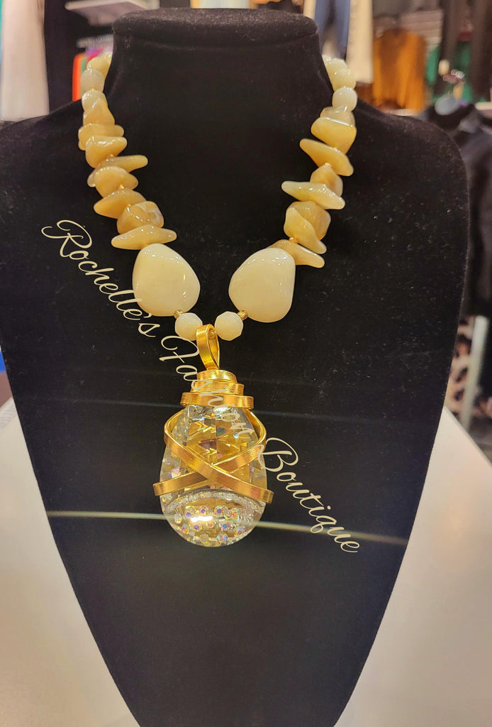 Ivory Crystal Necklace Set